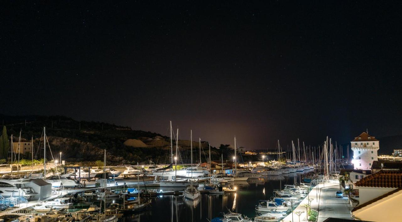 Blue Apartment Marina